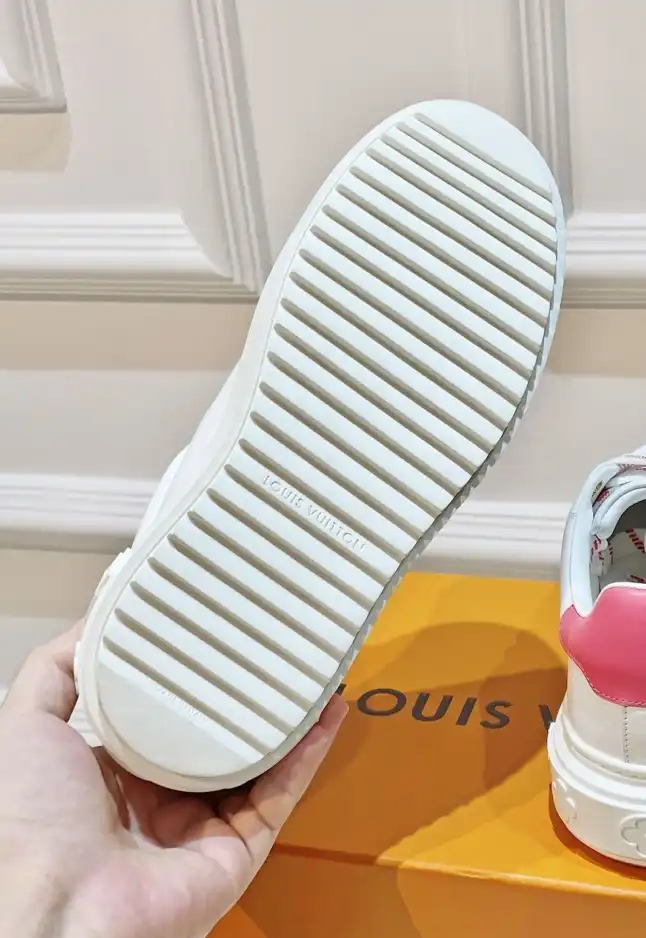 hype Louis Vuitton Sneakers