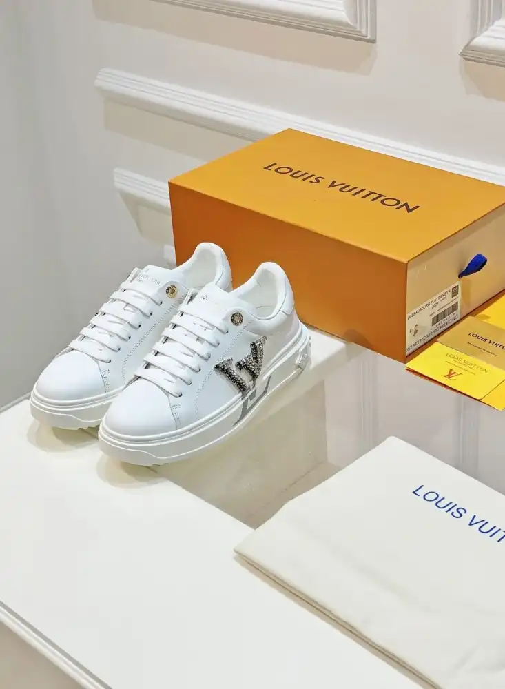 hype Louis Vuitton Sneakers