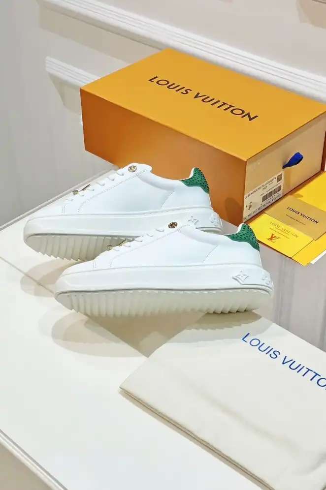 hype Louis Vuitton Sneakers