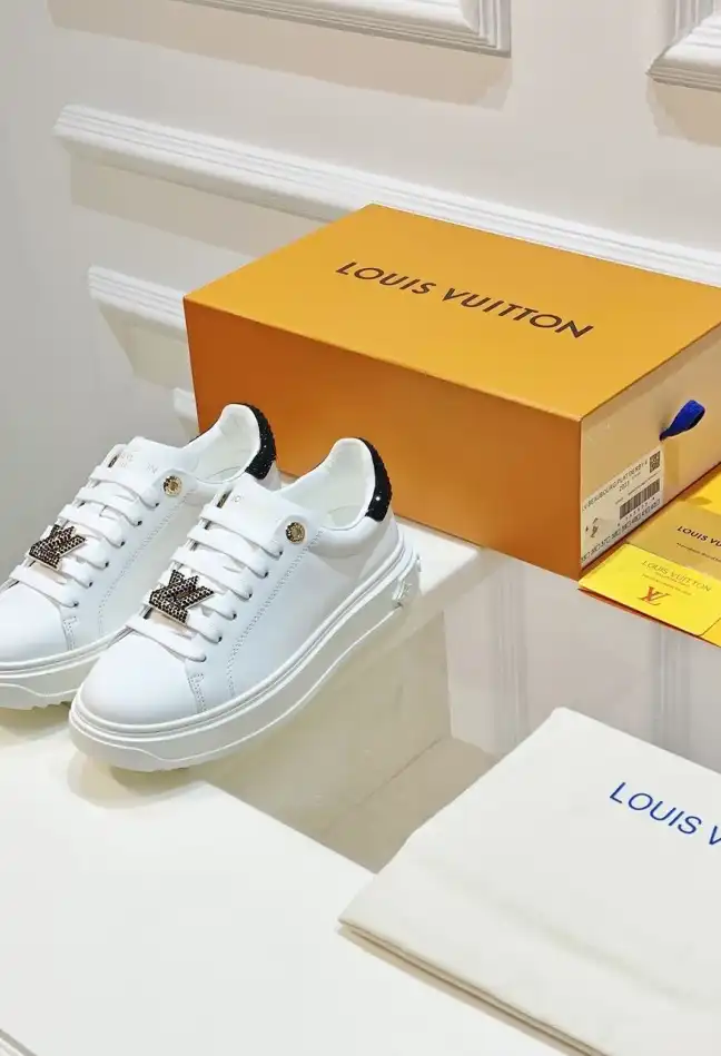 hype Louis Vuitton Sneakers