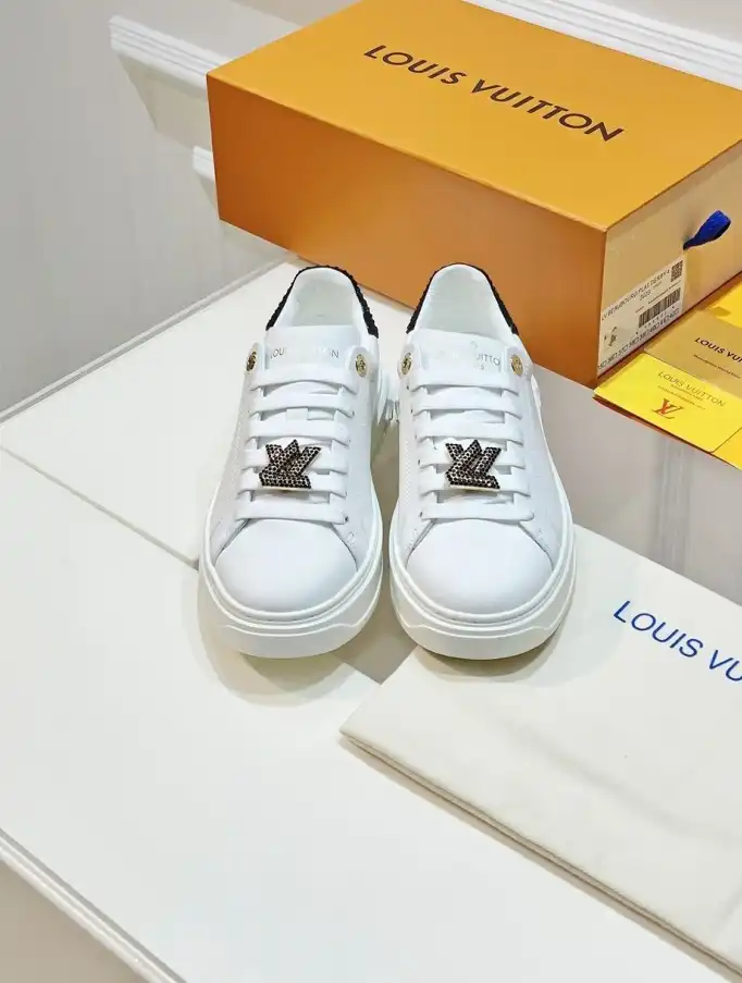 hype Louis Vuitton Sneakers