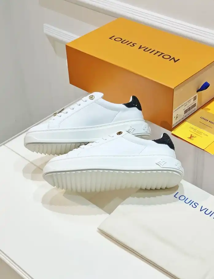 hype Louis Vuitton Sneakers