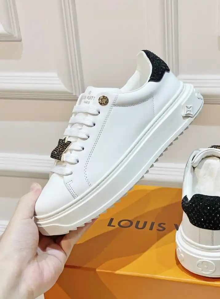 hype Louis Vuitton Sneakers