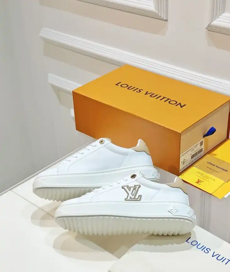 hype Louis Vuitton Sneakers