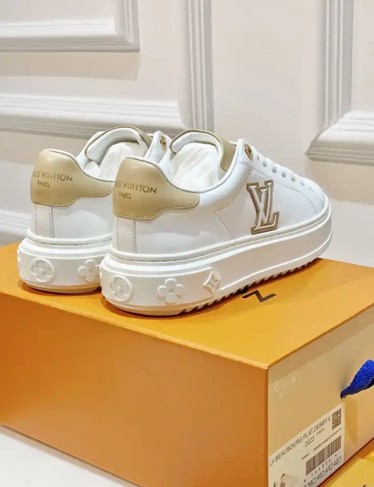 hype Louis Vuitton Sneakers