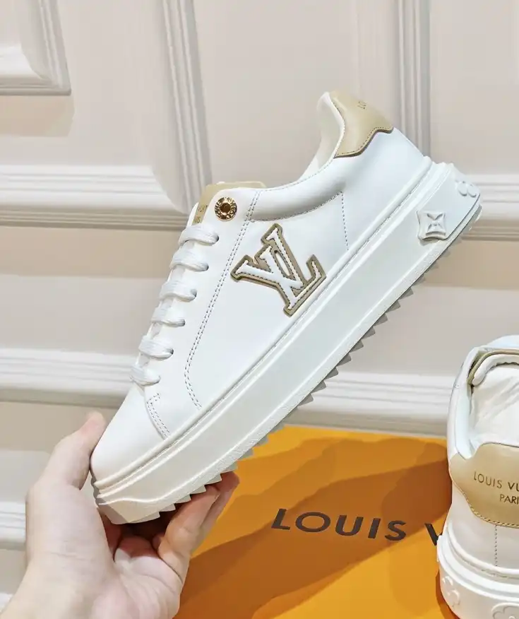 hype Louis Vuitton Sneakers