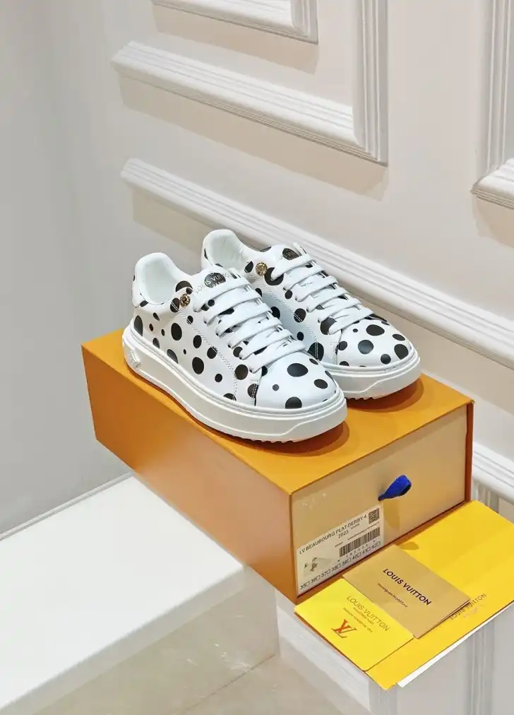 hype Louis Vuitton Sneakers