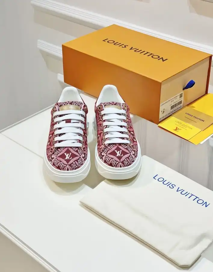 hype Louis Vuitton Sneakers