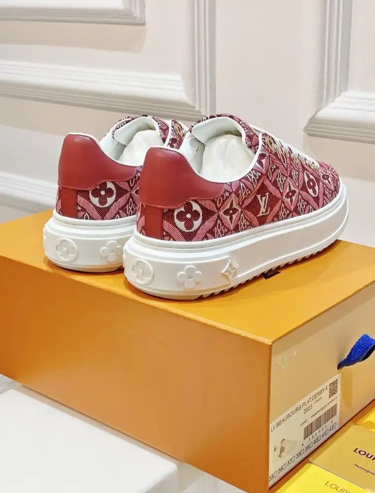 hype Louis Vuitton Sneakers