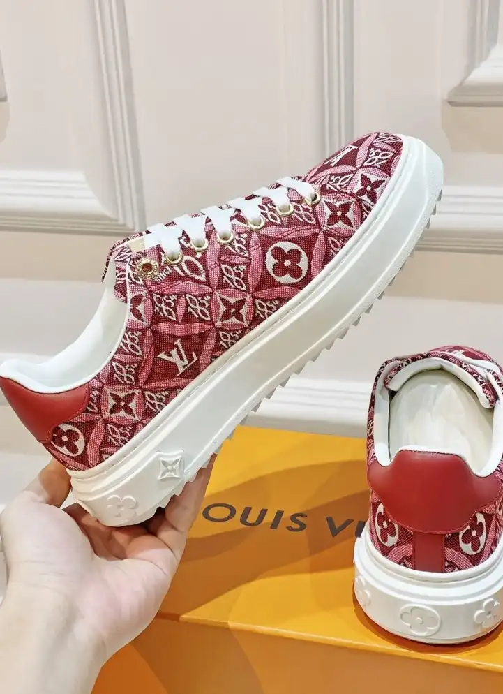 hype Louis Vuitton Sneakers