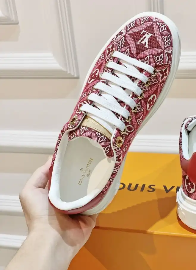 hype Louis Vuitton Sneakers