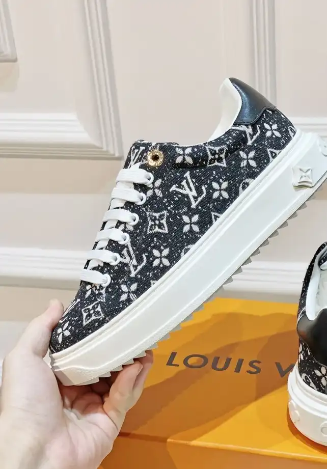 hype Louis Vuitton Sneakers