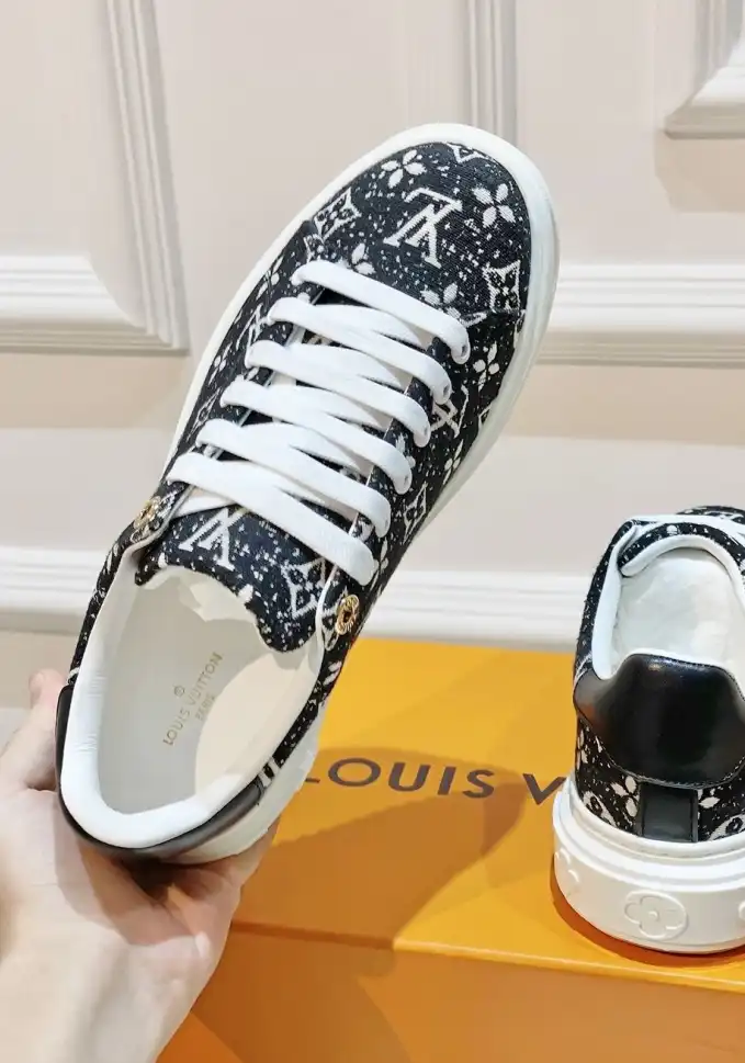 hype Louis Vuitton Sneakers