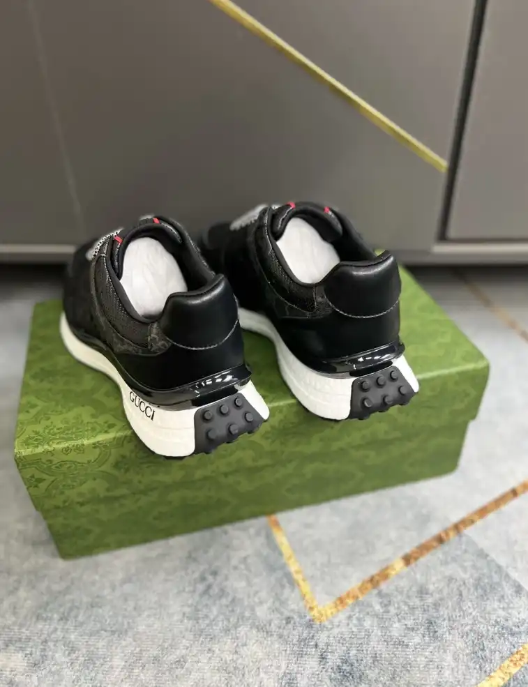 hype Gucci Sneakers