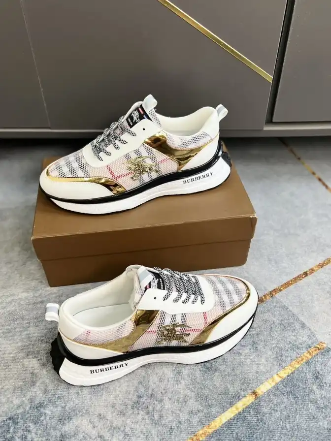 hype Burberry Sneakers