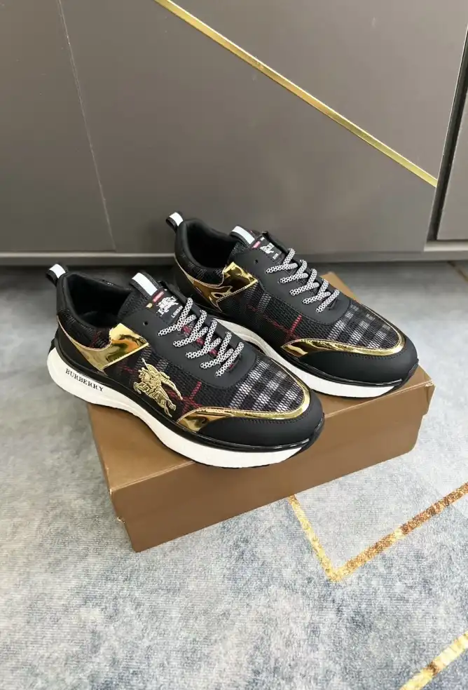 hype Burberry Sneakers