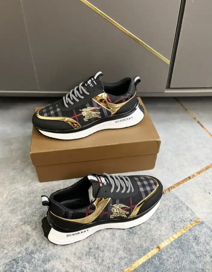 hype Burberry Sneakers