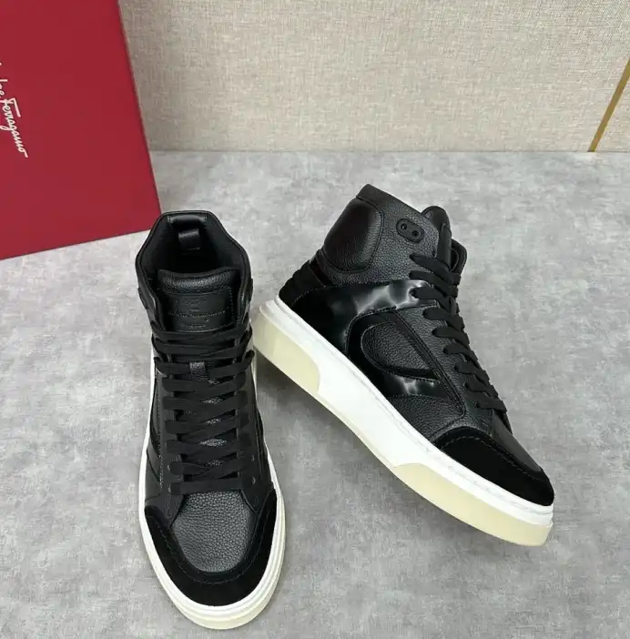 hype Fendi Sneakers