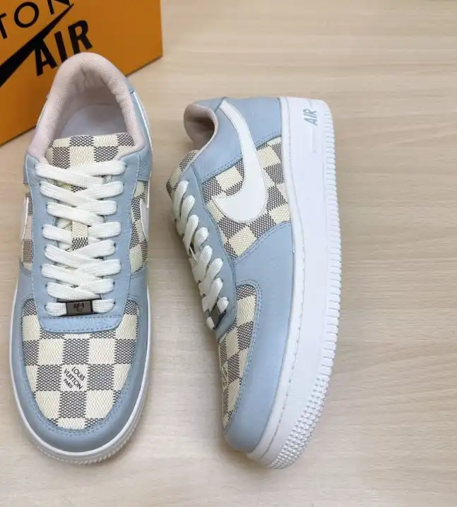 hype Louis Vuitton Sneakers