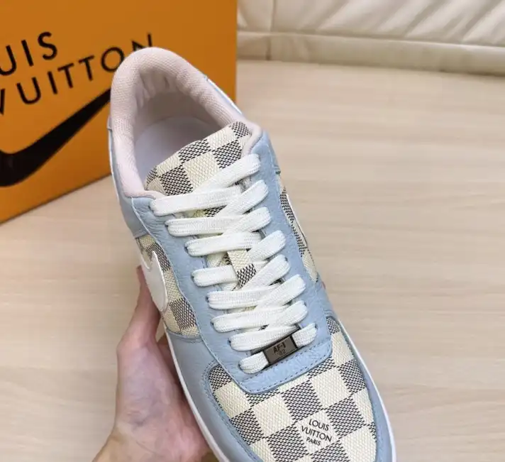 hype Louis Vuitton Sneakers