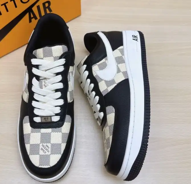 hype Louis Vuitton Sneakers