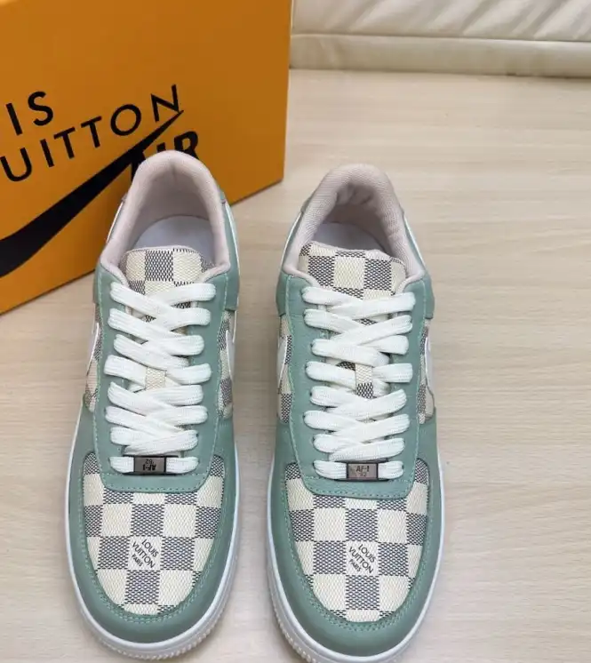 hype Louis Vuitton Sneakers