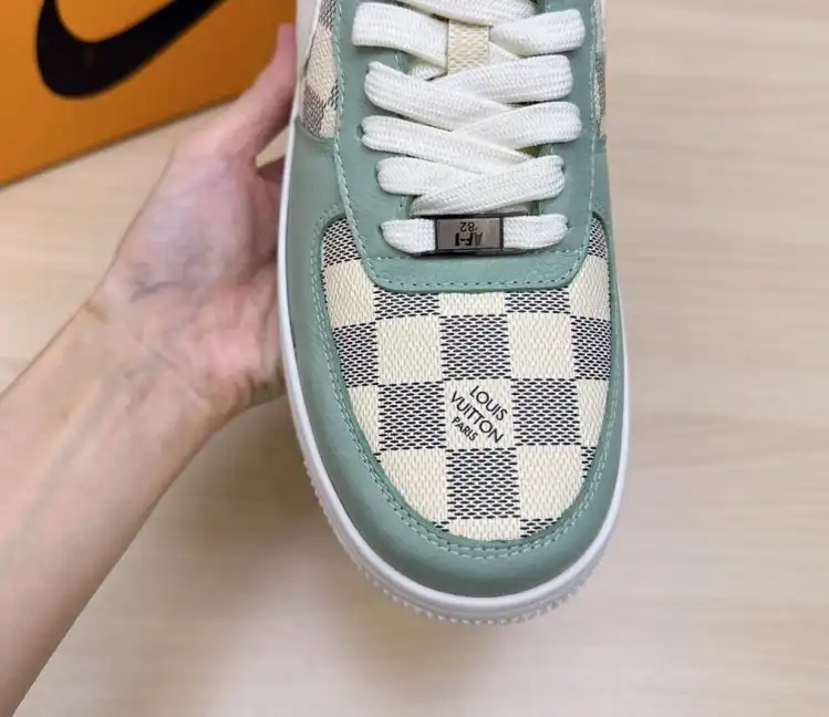 hype Louis Vuitton Sneakers