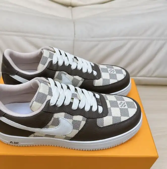 hype Louis Vuitton Sneakers