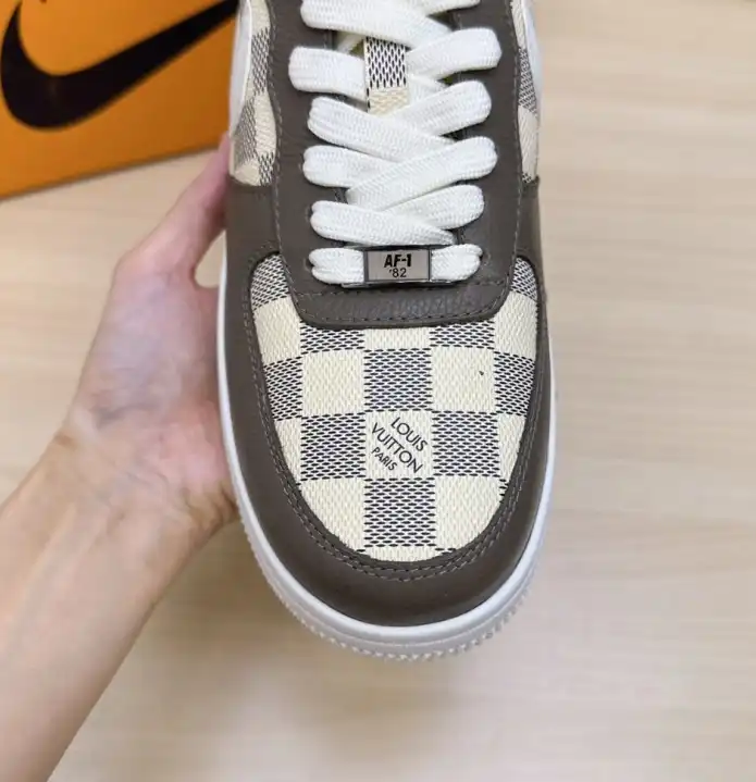 hype Louis Vuitton Sneakers