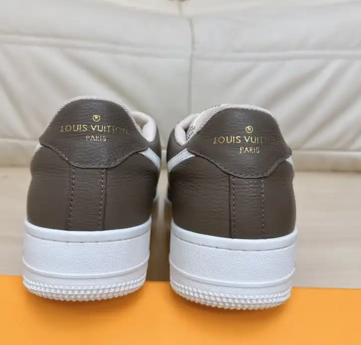 hype Louis Vuitton Sneakers