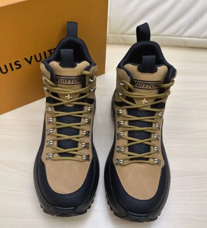 hype Louis Vuitton Sneakers