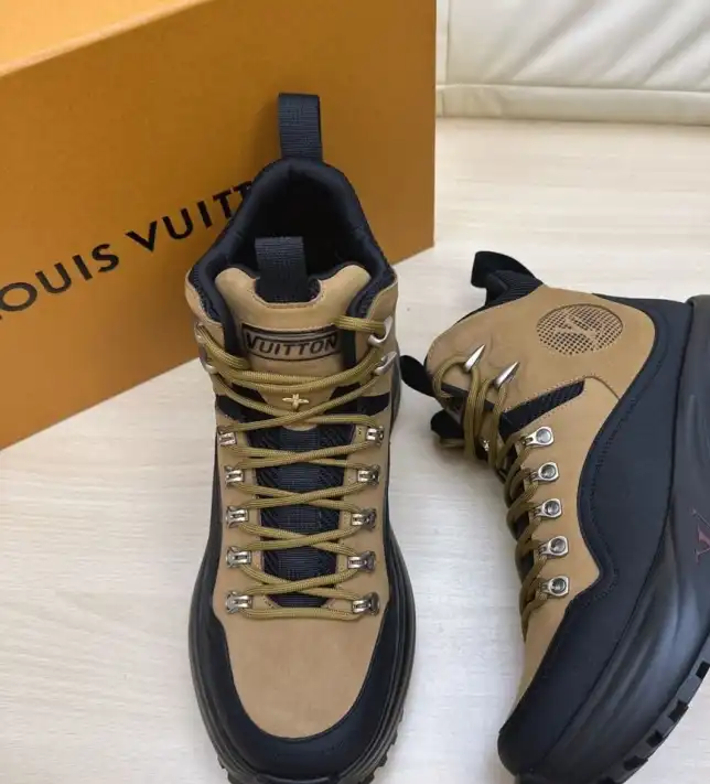 hype Louis Vuitton Sneakers