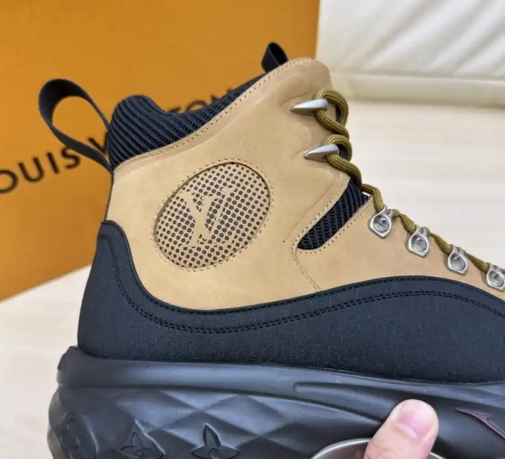 hype Louis Vuitton Sneakers