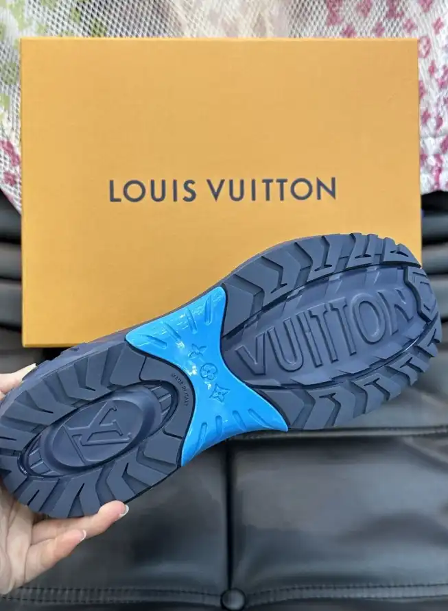 hype Louis Vuitton Sneakers