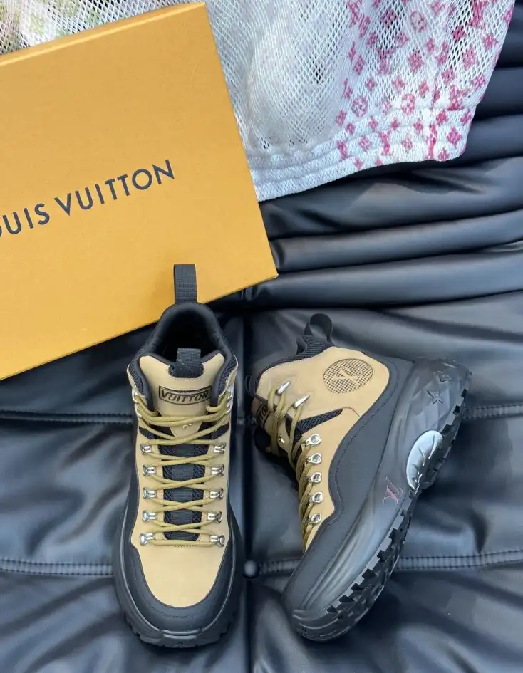 hype Louis Vuitton Sneakers