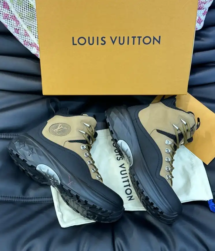 hype Louis Vuitton Sneakers