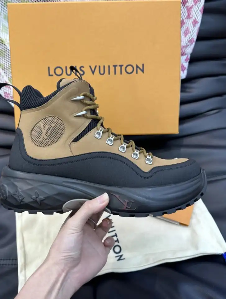 hype Louis Vuitton Sneakers