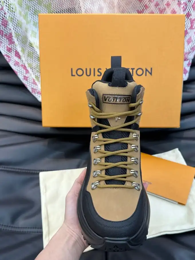 hype Louis Vuitton Sneakers