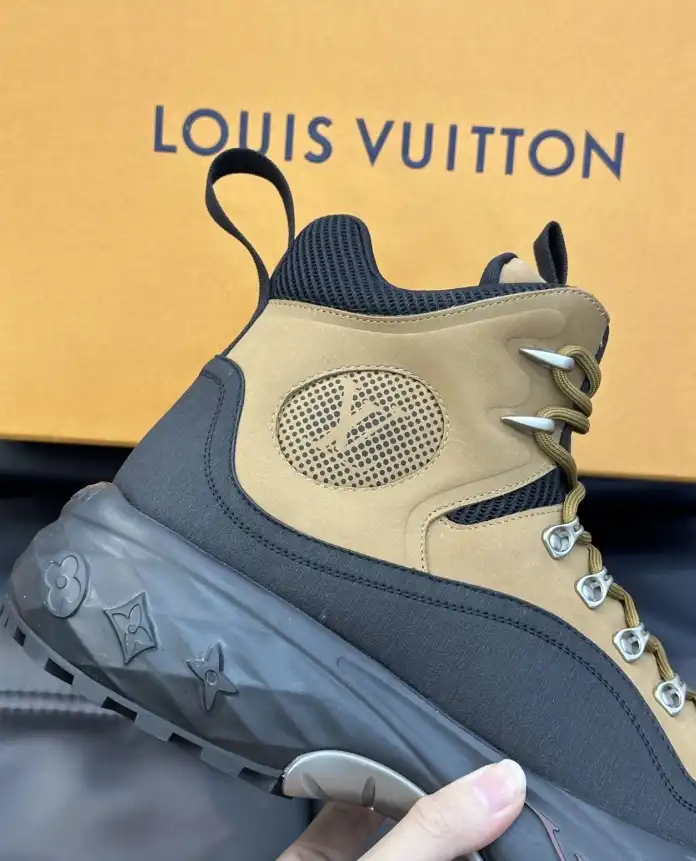 hype Louis Vuitton Sneakers