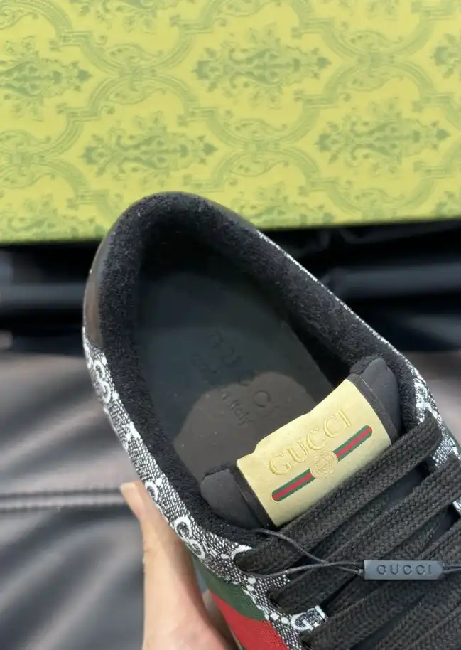 hype Gucci Sneakers