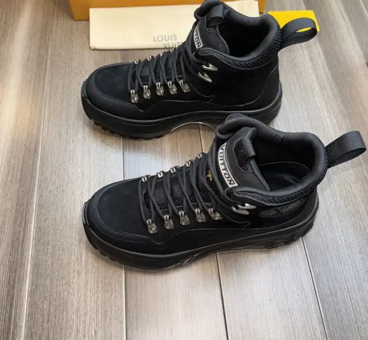 hype Louis Vuitton Sneakers