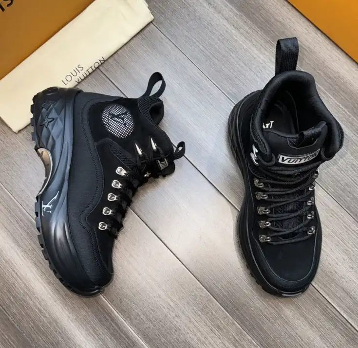 hype Louis Vuitton Sneakers