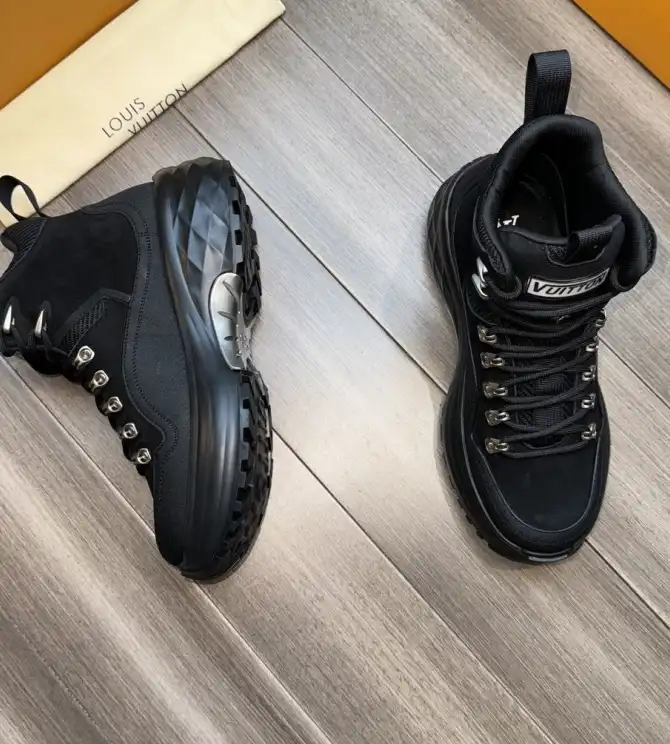 hype Louis Vuitton Sneakers