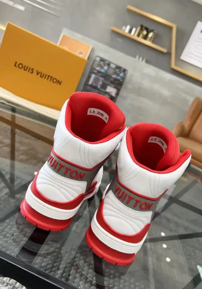 hype Louis Vuitton Sneakers