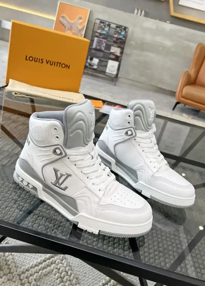 hype Louis Vuitton Sneakers