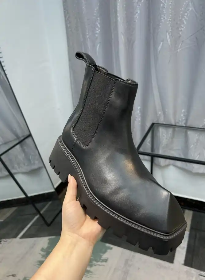 hype Balenciaga Boots