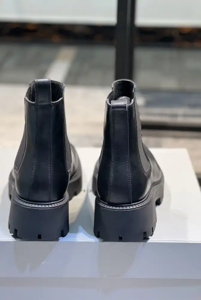 hype Balenciaga Boots