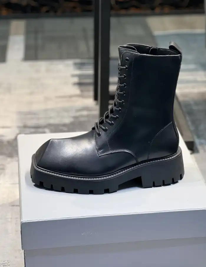 hype Balenciaga Boots