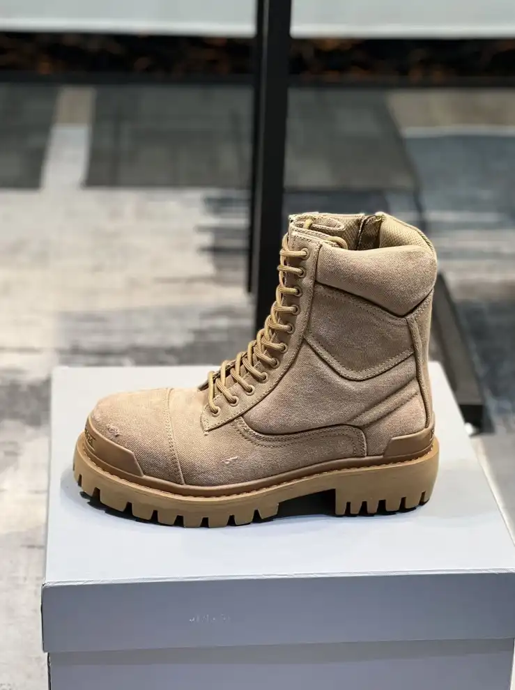 hype Balenciaga Boots