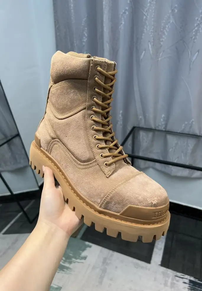 hype Balenciaga Boots